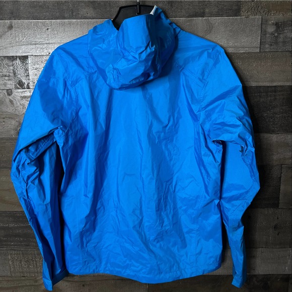 SOLD Patagonia Torrentshell Rain Jacket Mens Medium - Picture 2 of 4